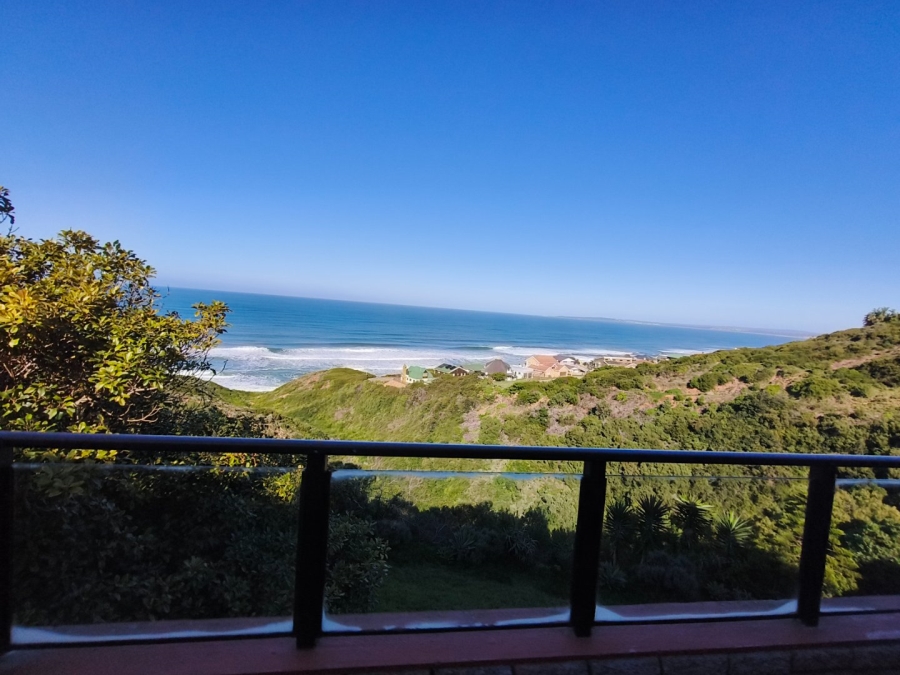 6 Bedroom Property for Sale in Dana Bay Western Cape